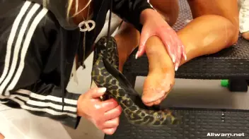 An Elegantly Oily Workout Screencap 42 on sinx.preview.netperv.com