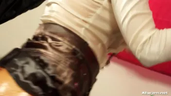 An Elegantly Oily Workout Screencap 43 on sinx.preview.netperv.com