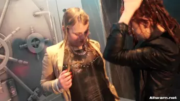 Dancing Up A Storm Screencap 25 on sinx.preview.netperv.com