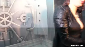 Dancing Up A Storm Screencap 29 on sinx.preview.netperv.com