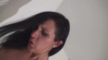 Sperma von Billardkugel geleckt Screencap 19 on sinx.preview.netperv.com