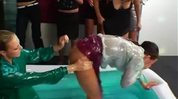 Slide On In To The Oil, Ladies Screencap 11 on sinx.preview.netperv.com