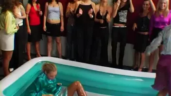 Slide On In To The Oil, Ladies Screencap 6 on sinx.preview.netperv.com