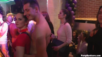 Party Hardcore Gone Crazy Vol. 38 Part 9 - Cam 4 Screencap 119 on sinx.preview.netperv.com