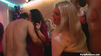 Party Hardcore Gone Crazy Vol. 38 Part 9 - Cam 4 Screencap 68 on sinx.preview.netperv.com