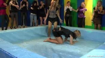 Slammed In The Gel Screencap 13 on sinx.preview.netperv.com