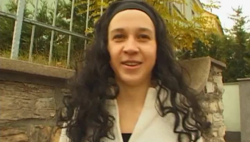 Latest deal - Renate komt mit ins Hotel