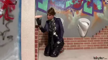 Gloves Won't Protect Her From The Slime Blast! Screencap 19 on sinx.preview.netperv.com