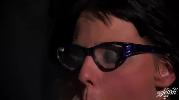 Sexy Secretary Gobbles His Manhood Screencap 102 on sinx.preview.netperv.com