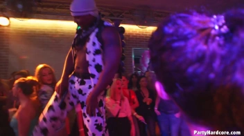 Party Hardcore Gone Crazy Vol. 38 Part 6 - Cam 3 Screencap 55 on sinx.preview.netperv.com