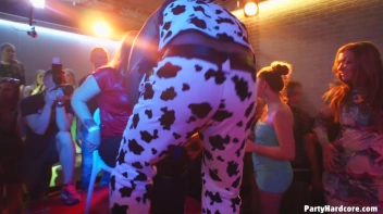 Party Hardcore Gone Crazy Vol. 38 Part 6 - Cam 3 Screencap 60 on sinx.preview.netperv.com