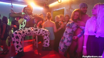 Party Hardcore Gone Crazy Vol. 38 Part 6 - Cam 3 Screencap 64 on sinx.preview.netperv.com