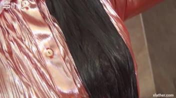 A Wet And Messy Lathering Screencap 53 on sinx.preview.netperv.com