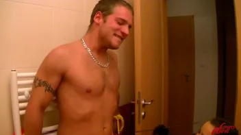 A Piss Encounter Screencap 16 on sinx.preview.netperv.com