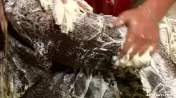 Lesbo Cooking 101 Screencap 92 on sinx.preview.netperv.com