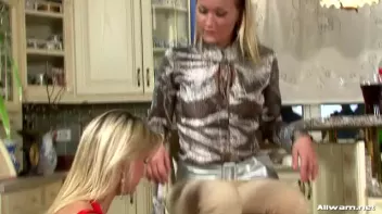 Lesbo Cooking 101 Screencap 11 on sinx.preview.netperv.com