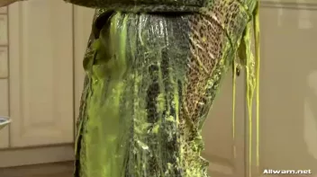 Lesbo Cooking 101 Screencap 112 on sinx.preview.netperv.com