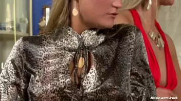 Lesbo Cooking 101 Screencap 23 on sinx.preview.netperv.com