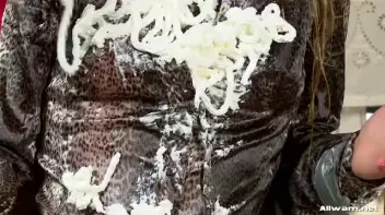 Lesbo Cooking 101 Screencap 33 on sinx.preview.netperv.com