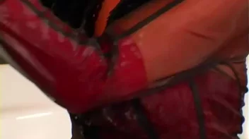 Tub Girls Screencap 60 on sinx.preview.netperv.com