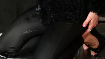 Uma’s curiosity leads to a cum bath Screencap 38 on sinx.preview.netperv.com