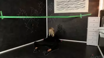 Uma’s curiosity leads to a cum bath Screencap 7 on sinx.preview.netperv.com