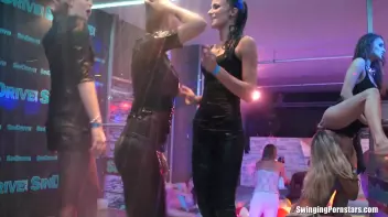 Summer Jam Bang Part 5 - Shower Cam Screencap 66 on sinx.preview.netperv.com