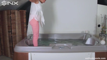 Playful Brunette's Solo Hot Tub Fun Screencap 13 on sinx.preview.netperv.com