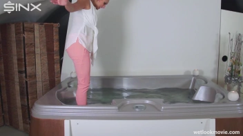 Playful Brunette's Solo Hot Tub Fun Screencap 14 on sinx.preview.netperv.com