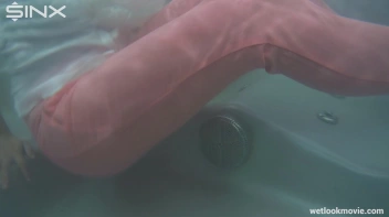 Playful Brunette's Solo Hot Tub Fun Screencap 43 on sinx.preview.netperv.com
