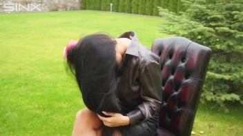 Cumshot Surprise For Hair Brushing Teen Screencap 3 on sinx.preview.netperv.com