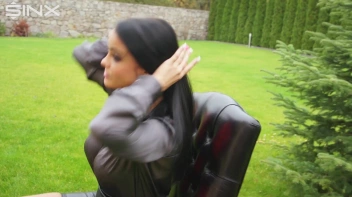 Cumshot Surprise For Hair Brushing Teen Screencap 8 on sinx.preview.netperv.com