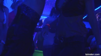 Spring Break Blow-Out Part 4 - Cam 4 Screencap 40 on sinx.preview.netperv.com