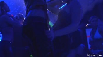 Spring Break Blow-Out Part 4 - Cam 4 Screencap 76 on sinx.preview.netperv.com