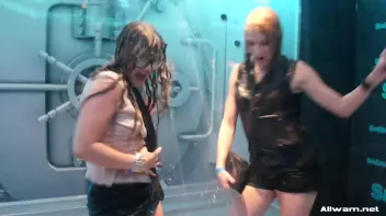 Filming Their Wetlook Frenzy Screencap 30 on sinx.preview.netperv.com