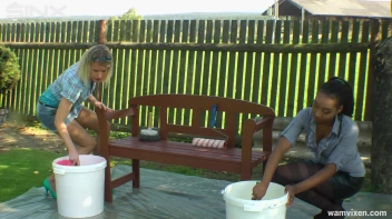 Messy Mamacitas, Girlfriends Paint Themselves Pretty Screencap 2 on sinx.preview.netperv.com