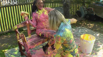 Messy Mamacitas, Girlfriends Paint Themselves Pretty Screencap 30 on sinx.preview.netperv.com