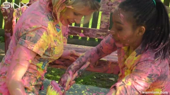 Messy Mamacitas, Girlfriends Paint Themselves Pretty Screencap 37 on sinx.preview.netperv.com