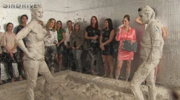 Muddy Wrestling: Regina vs. Kirsten Plant Screencap 93 on sinx.preview.netperv.com