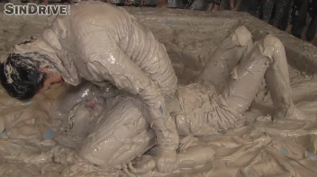 Muddy Wrestling: Regina vs. Kirsten Plant Screencap 57 on sinx.preview.netperv.com