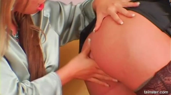 Two of the HOTTEST! Screencap 23 on sinx.preview.netperv.com