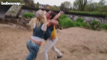 Jewelery Theft Has A Way Of Coming Between Friends! Screencap 15 on sinx.preview.netperv.com