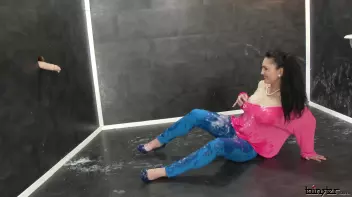 The Slimy Selfie Screencap 38 on sinx.preview.netperv.com