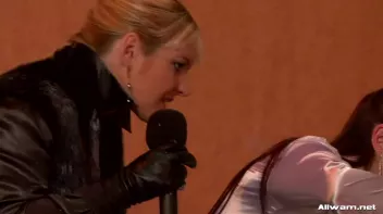 Blonde vs. Brunette Mud Battle Screencap 40 on sinx.preview.netperv.com