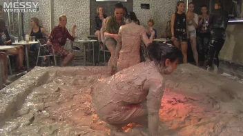 Muddy Wrestling Special: 2 Amateur Battles - Audience vs. Audience Screencap 65 on sinx.preview.netperv.com