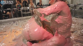 Muddy Wrestling Special: 2 Amateur Battles - Audience vs. Audience Screencap 81 on sinx.preview.netperv.com