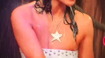 Sex and Champagne Screencap 53 on sinx.preview.netperv.com