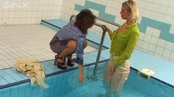 Silky Wet And Messy Fun Screencap 35 on sinx.preview.netperv.com