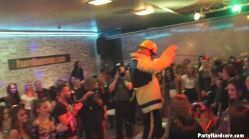 Party Hardcore Gone Crazy Vol. 31 Part 1 - Cam 2 Screencap 40 on sinx.preview.netperv.com