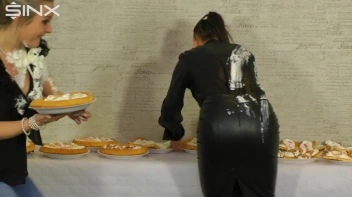 Wet And Messy Food Fighting Babes Screencap 11 on sinx.preview.netperv.com